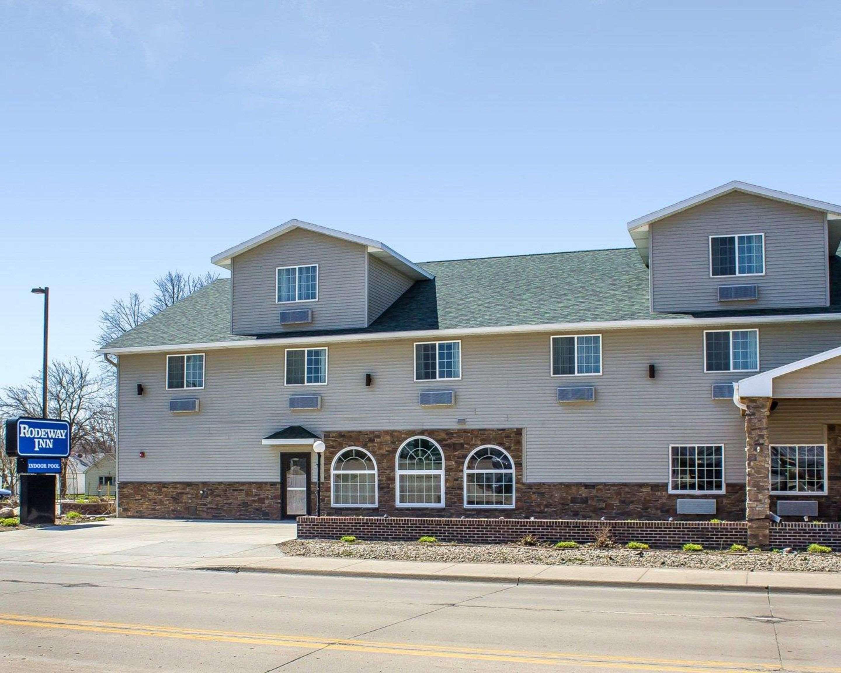 Rodeway Inn & Suites Near Okoboji Lake Milford Екстериор снимка