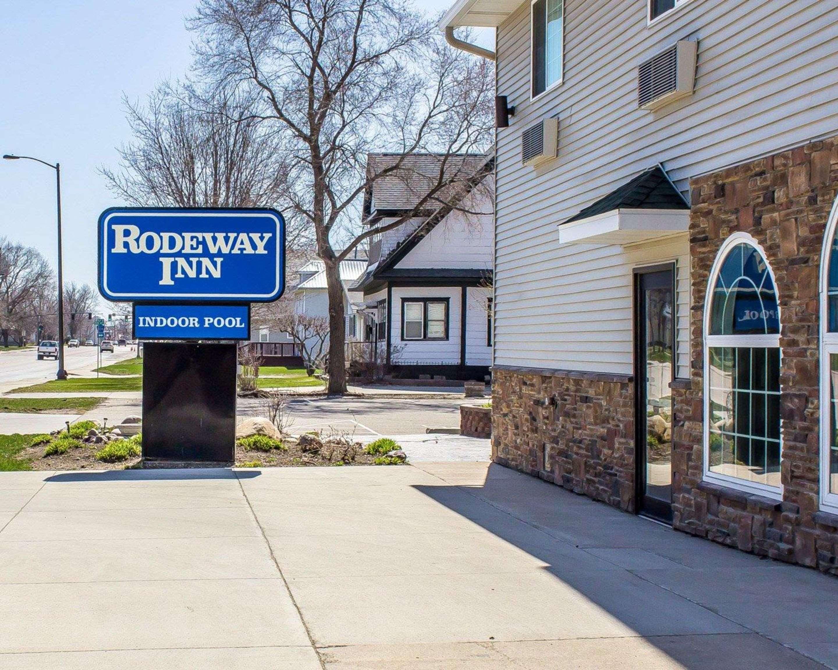 Rodeway Inn & Suites Near Okoboji Lake Milford Екстериор снимка